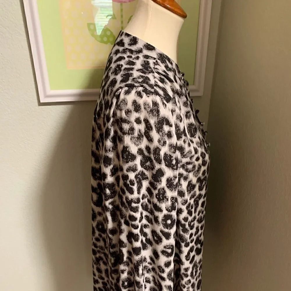 IMNYC Long  Sleeved Blouse Adjustable Neckline #219 - Picture 2 of 4